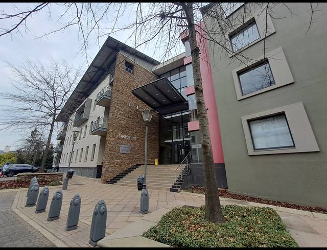 335M² OFFICE FOR SALE IN MELROSE ARCH